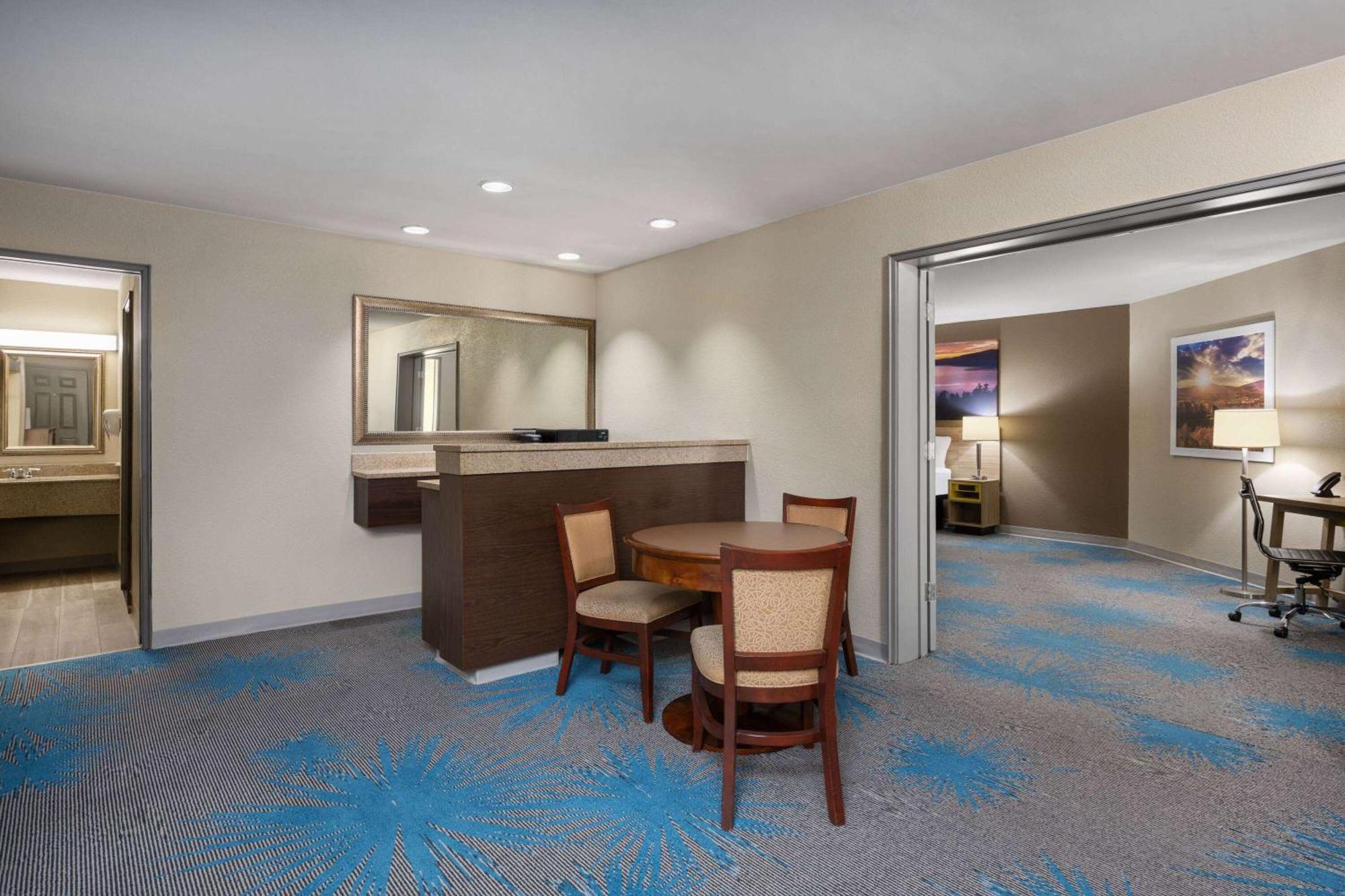 Days Inn By Wyndham Klamath Falls Zewnętrze zdjęcie