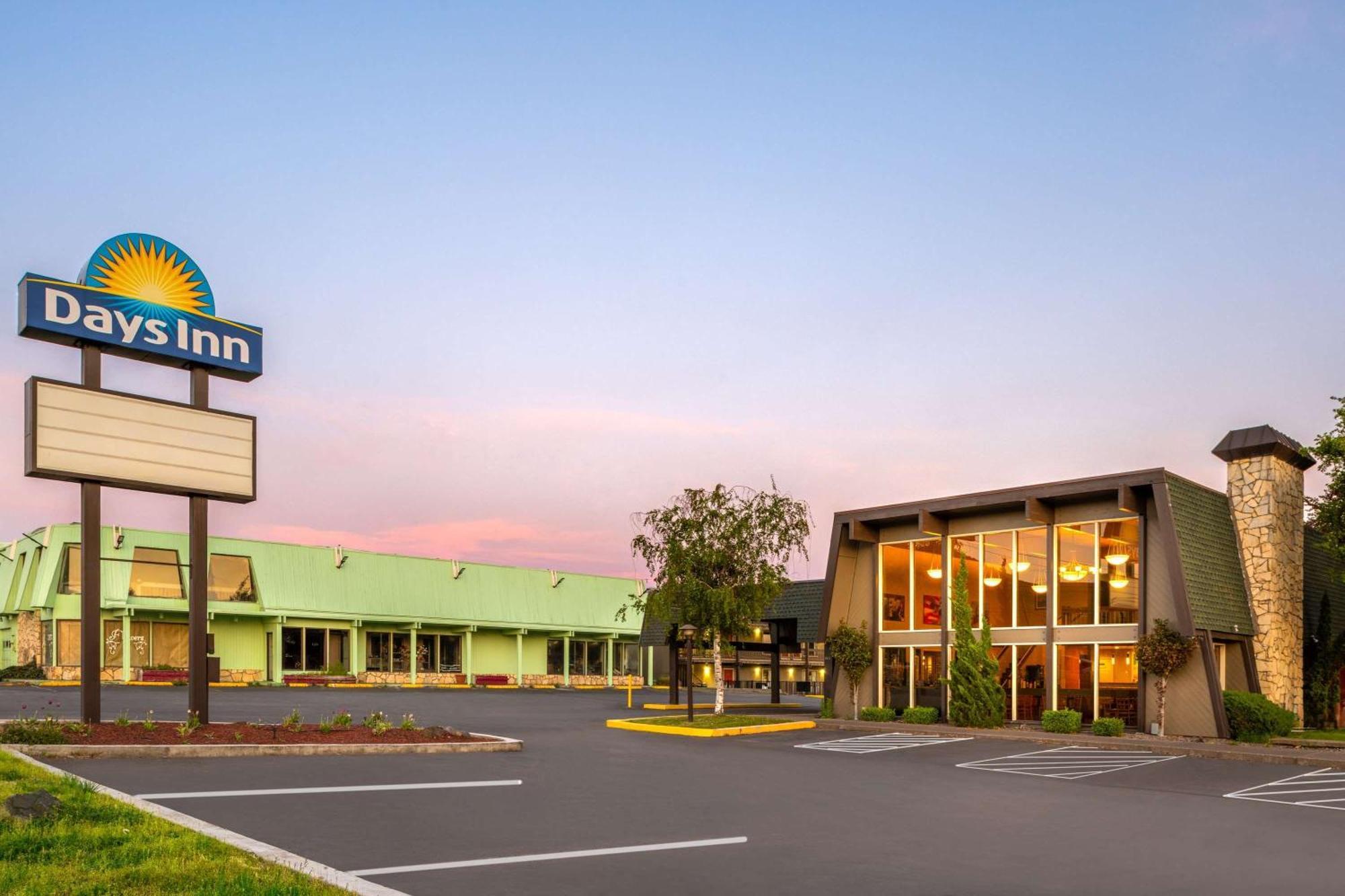 Days Inn By Wyndham Klamath Falls Zewnętrze zdjęcie