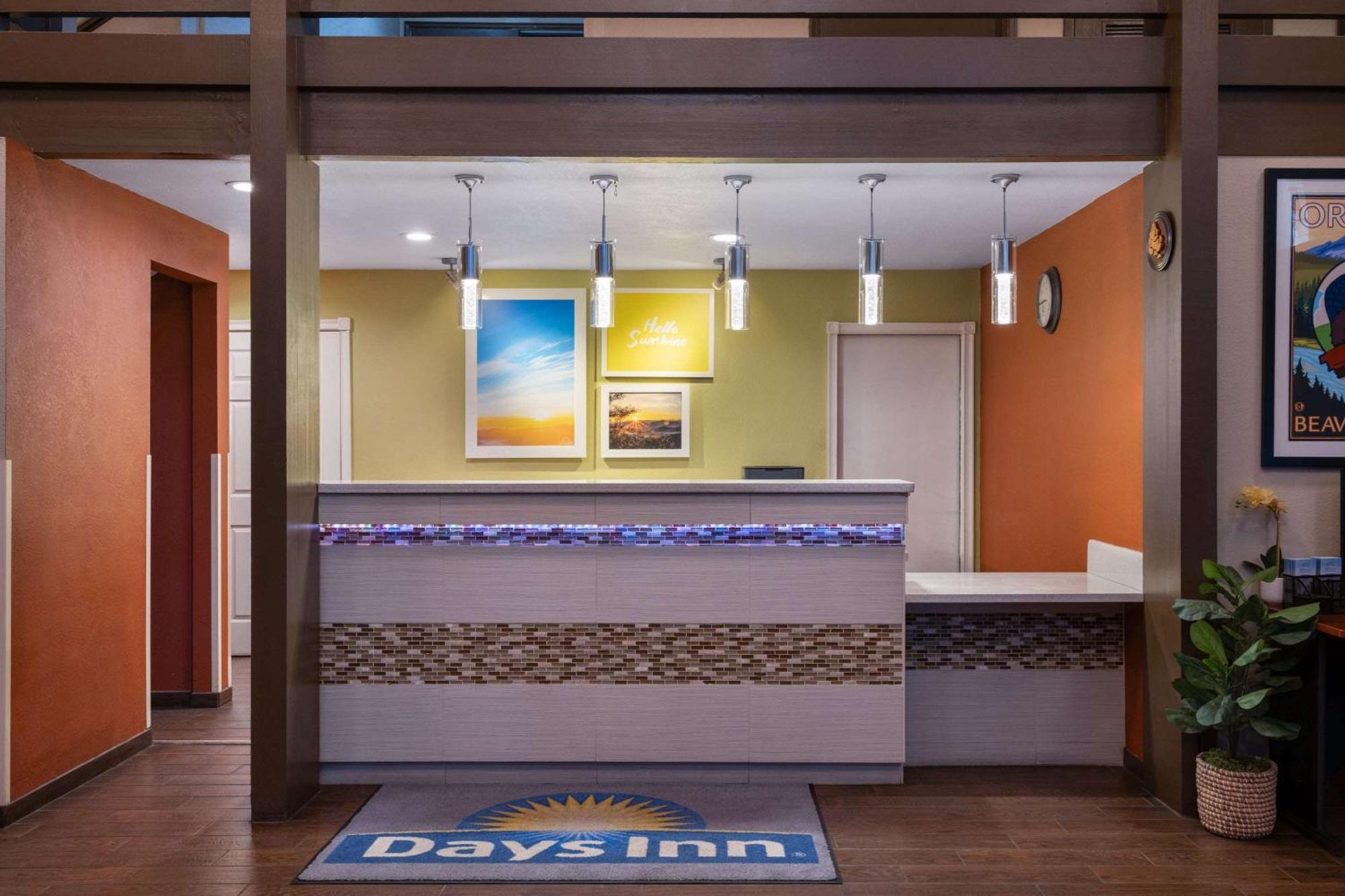 Days Inn By Wyndham Klamath Falls Zewnętrze zdjęcie